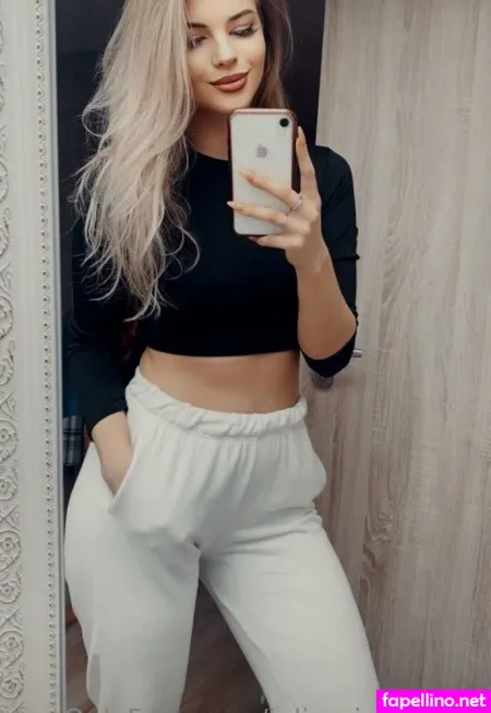 Juliamia Official OnlyFans Thumbnail #B5QNJLZxNk