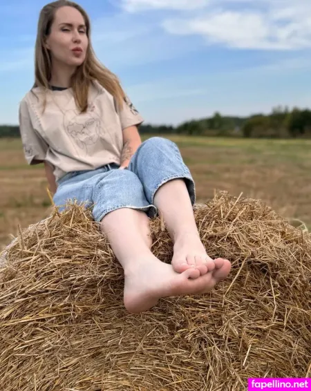 Juliamourr OnlyFans Thumbnail #Gr3upIsynG