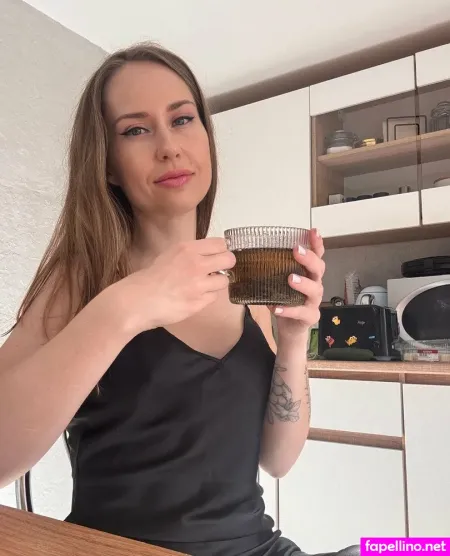 Juliamourr OnlyFans Thumbnail #SSxqLIXkIL
