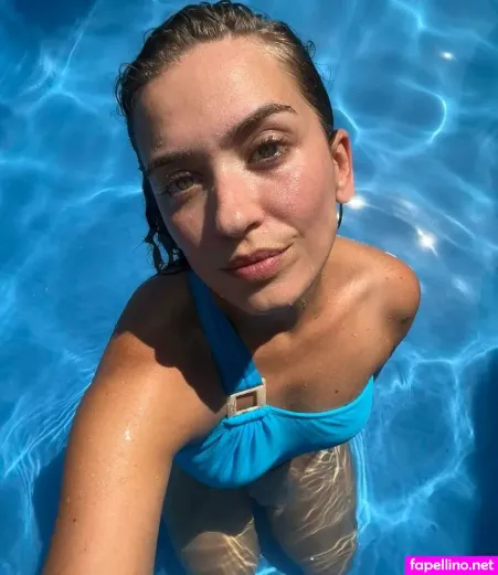 Juliana Boller OnlyFans Thumbnail #VznHcJxyLO