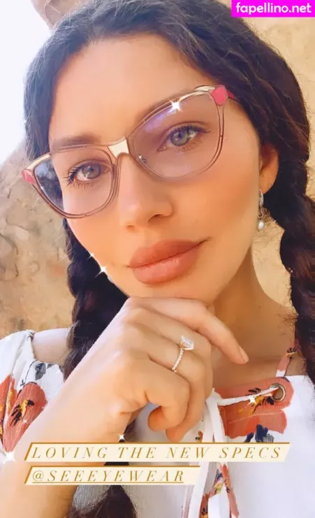 Juliana Harkavy OnlyFans Thumbnail #0NYNqLDB3e