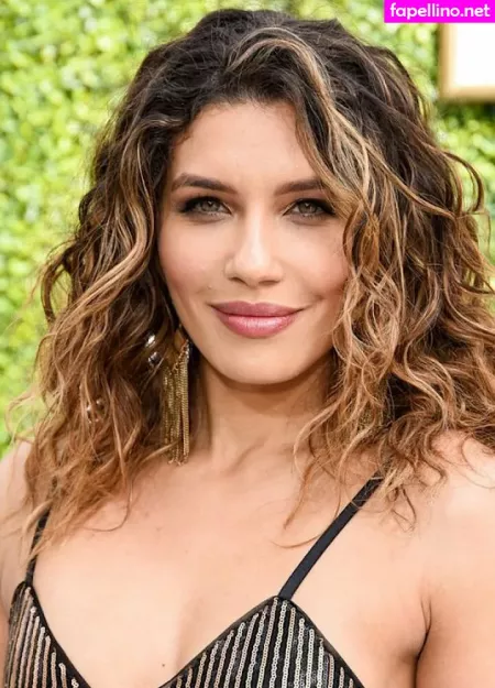 Juliana Harkavy OnlyFans Thumbnail #8Vz7y7ErBy
