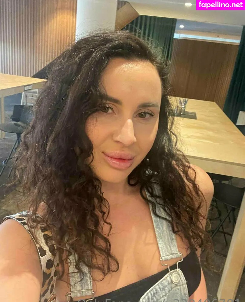 hnybunny_, juliana_insanely_h0rny Nude Leaked OnlyFans Photo #lPs5aVmTPX