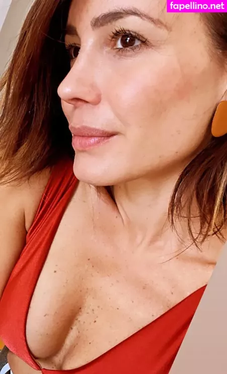 Juliana Knust OnlyFans Thumbnail #9ijAR7EWY1