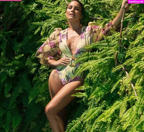 Juliana Knust OnlyFans Thumbnail #U4Lo3hP12K