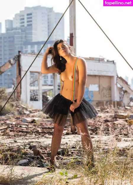 Juliana Lazzari OnlyFans Thumbnail #DxcLOARdnr