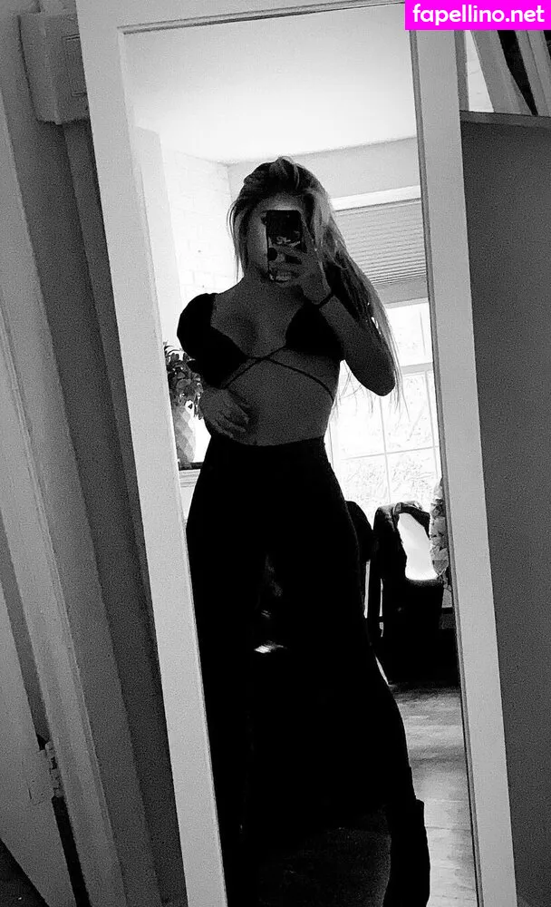 julianasanchezz_ Nude Leaked OnlyFans Photo #3lHZipbami