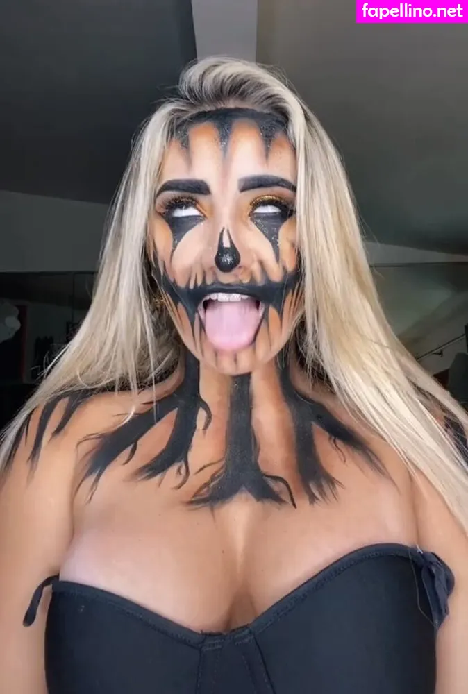 julianasanchezz_ Nude Leaked OnlyFans Photo #6ZJuGdmDWw