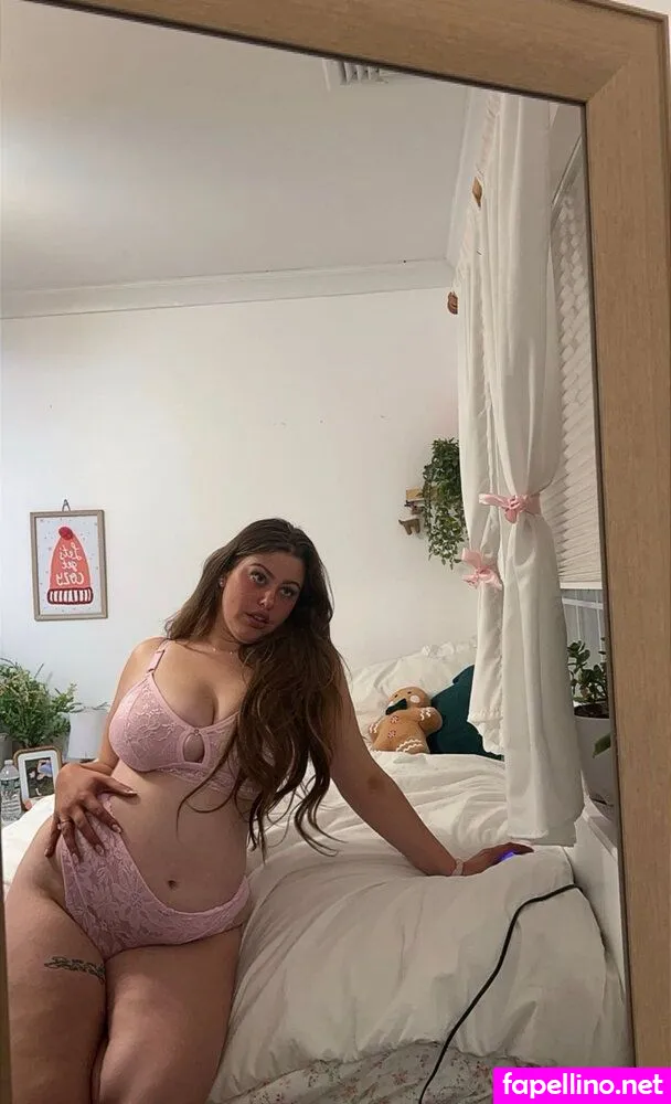 Julbby, julianalynnu, julianauu Nude Leaked OnlyFans Photo #mrVpP01EXL