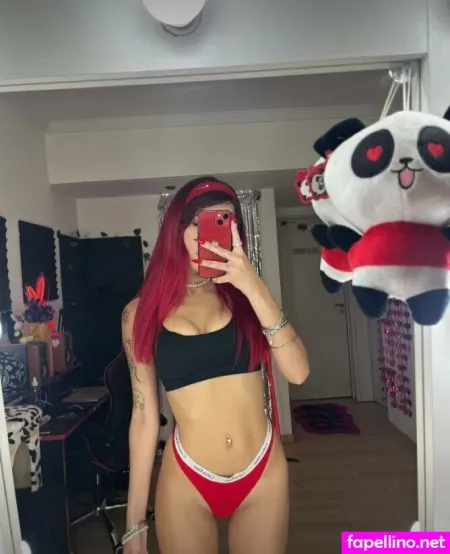 Julianaval OnlyFans Thumbnail #EszXwf6Fue