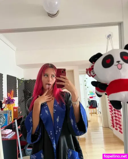 Julianaval OnlyFans Thumbnail #leTKMJNYAI