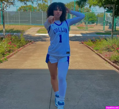 Julianna Dada OnlyFans Thumbnail #raqqIgWHCe