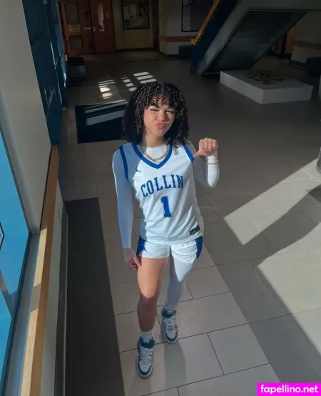 Julianna Dada OnlyFans Thumbnail #wMmA0xlvon