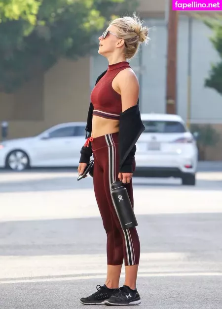 Julianne Hough OnlyFans Thumbnail #7euJHMdPYX