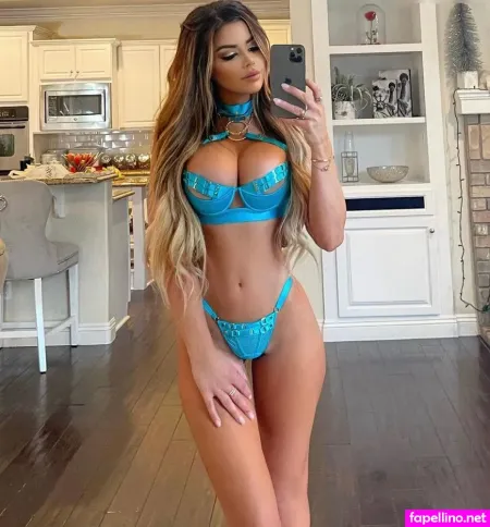 Julianne Kissinger OnlyFans Thumbnail #OHrlPSs1vU