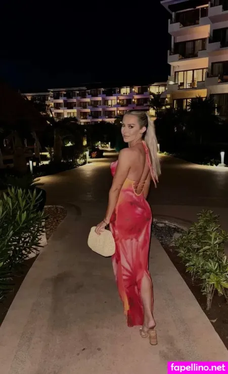 Juliannehopee OnlyFans Thumbnail #WkUMTMh0E6
