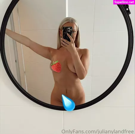 Julianylandfree OnlyFans Thumbnail #vsWwQV9C0z
