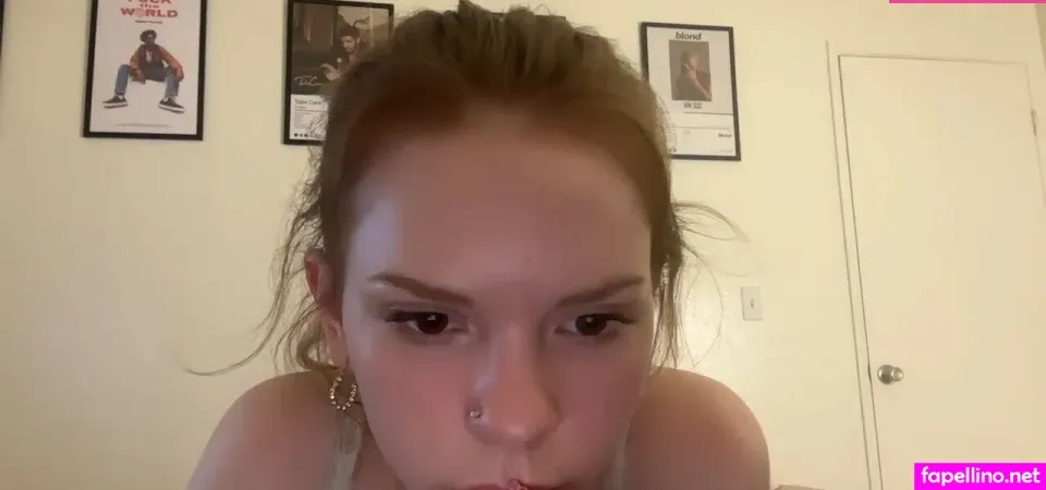 Juliaraee Main Profile Photo