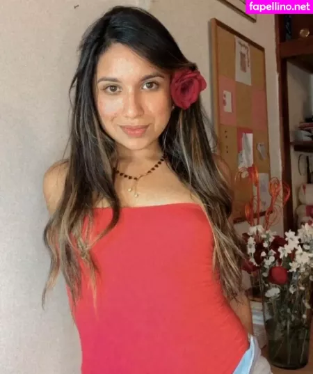 Juliarocavip OnlyFans Thumbnail #C0bAsSKE78