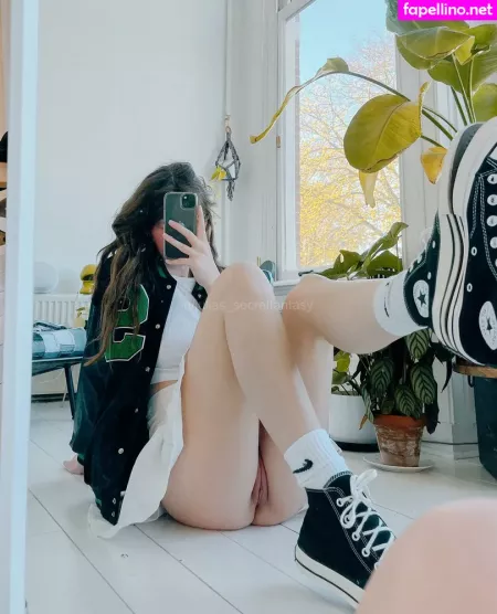 Julias Secretfantasy OnlyFans Thumbnail #4LXyk0uXAG