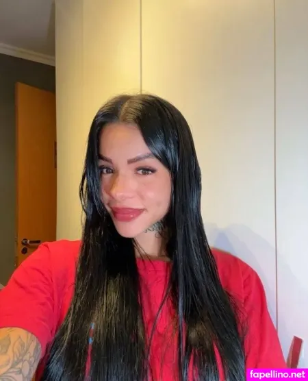 Juliasecrett Main Profile Photo