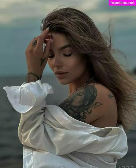 Juliawind OnlyFans Thumbnail #IpyY1VqxMZ