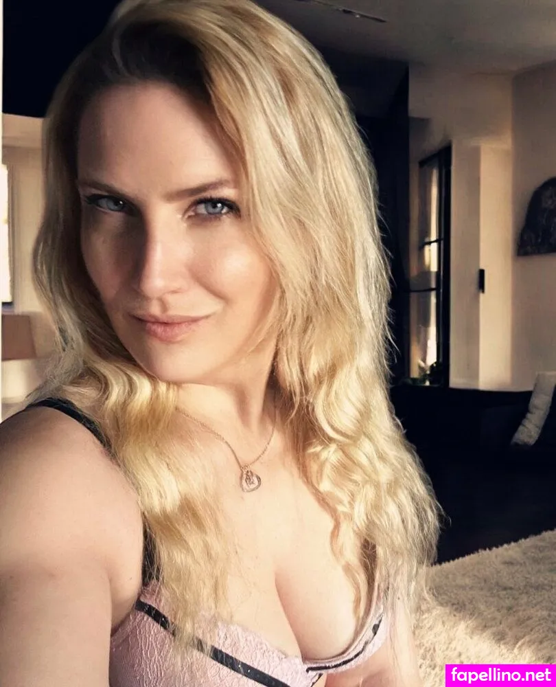 julesmwinter, juliawinter_free Nude Leaked OnlyFans Photo #nyxMYPYoh4