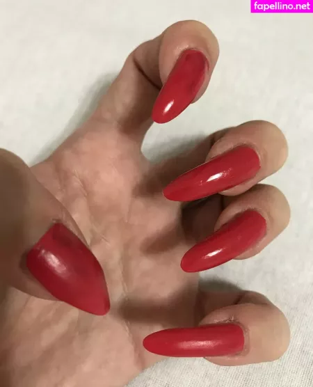 Juliaxxxdomaina OnlyFans Thumbnail #2DmuirsX8R