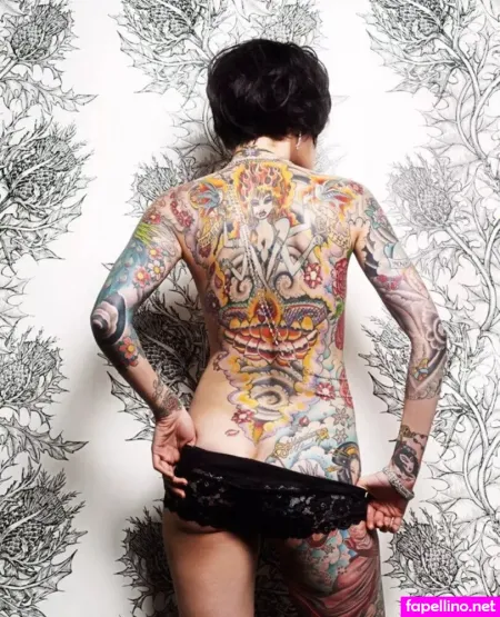 Julie Becker OnlyFans Thumbnail #gE2h4XPH4K