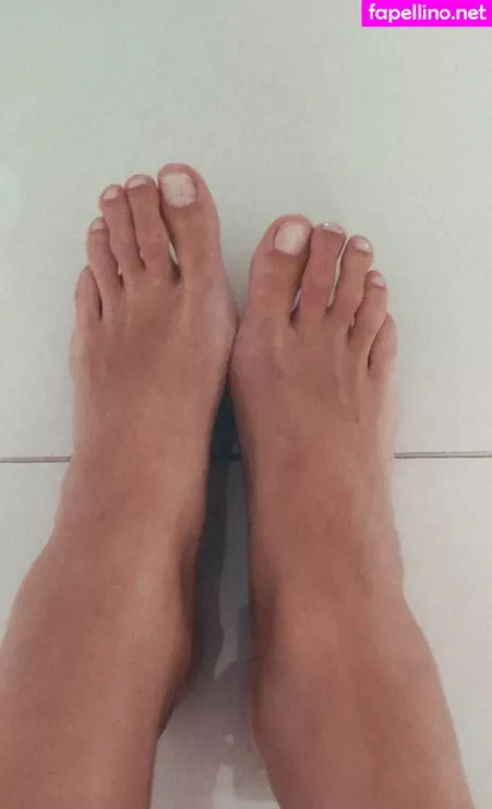 Julie Bigfeet OnlyFans Thumbnail #Ek4a9Y9Zzq