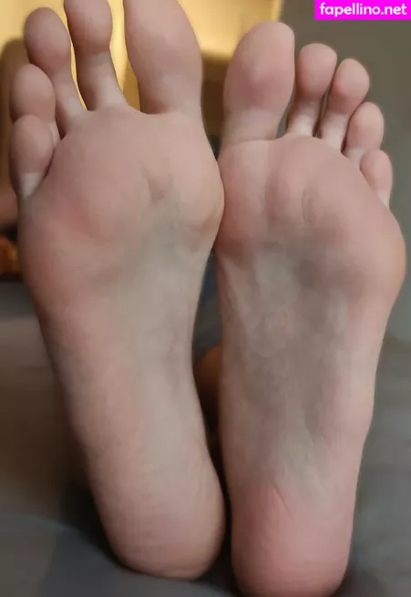 Julie Bigfeet OnlyFans Thumbnail #NTJDjB0O9K
