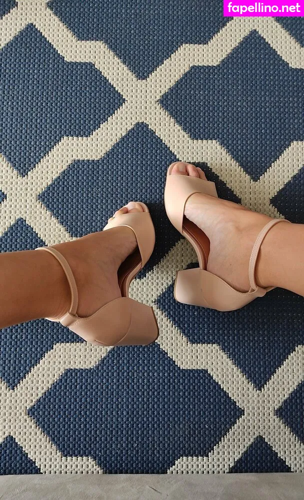 julie.bigfeet, juliesfeet Nude Leaked OnlyFans Photo #QQAZm29yl8