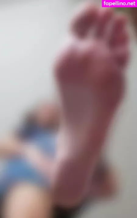 Julie Bigfeet OnlyFans Thumbnail #e8MNL9h2Ls