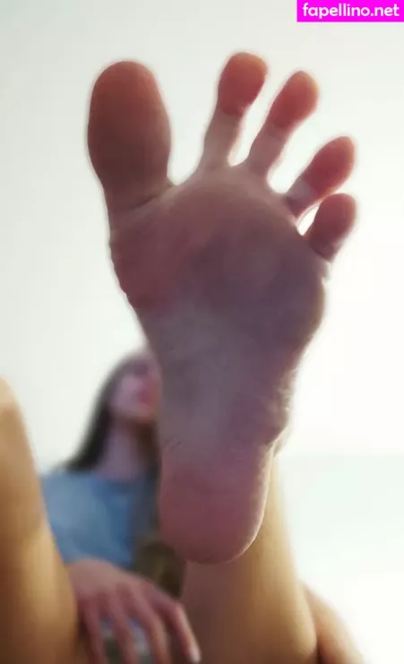 Julie Bigfeet OnlyFans Thumbnail #p2BqsG788z