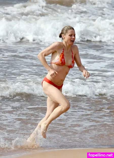 Julie Bowen OnlyFans Thumbnail #KWl6C5FHzM