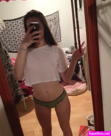Julie Clark OnlyFans Thumbnail #WQPWUsvFcj