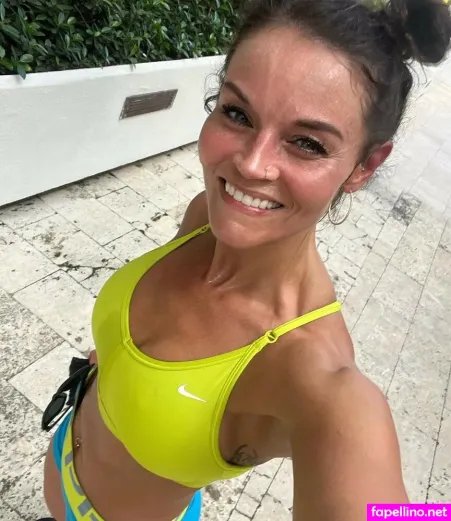 Julie Felton OnlyFans Thumbnail #QdlAvEtLLG