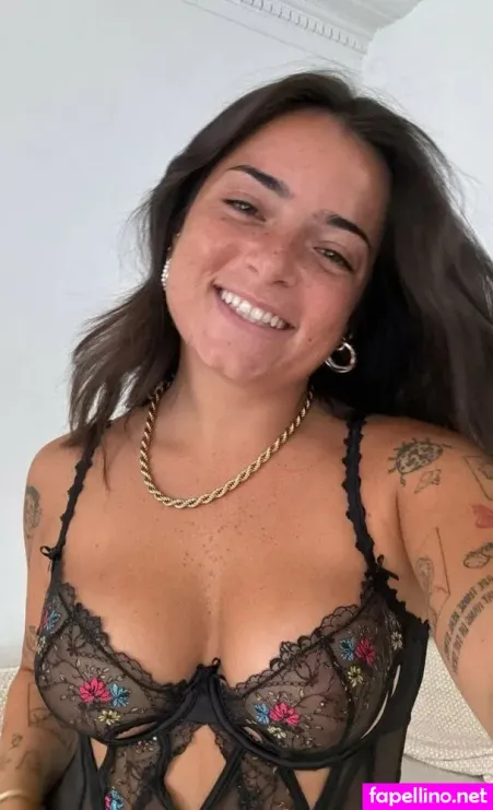 Julie Ferrat OnlyFans Thumbnail #NwutuZvuyC