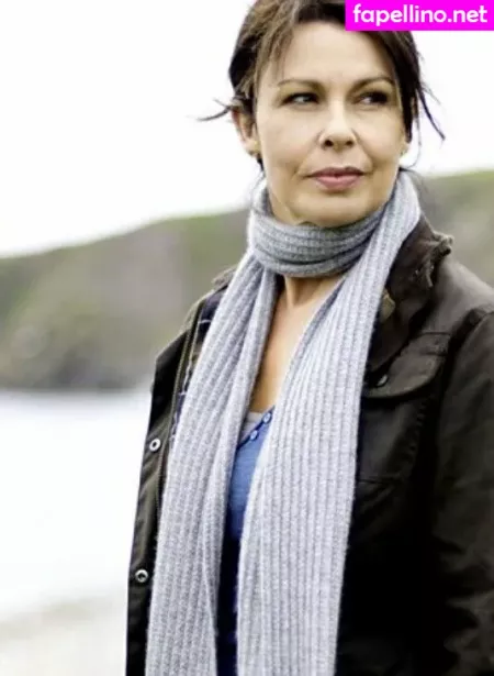 Julie Graham OnlyFans Thumbnail #McDD1nr2rd