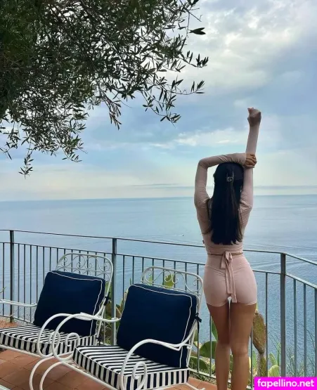 Julie Hwang OnlyFans Thumbnail #h2GpdiD6Ol