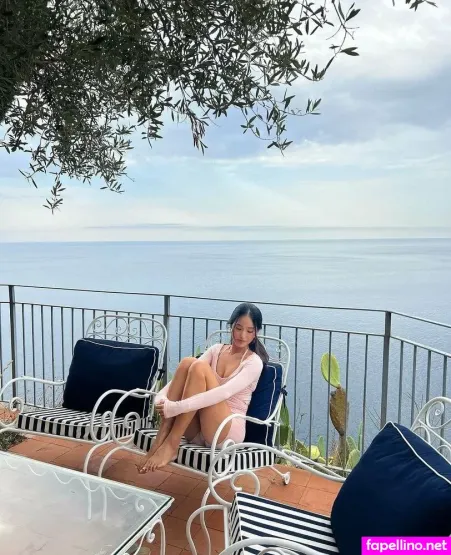 Julie Hwang OnlyFans Thumbnail #xvXMWV7kqn