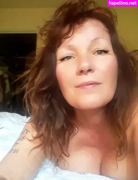 Julie K Smith OnlyFans Thumbnail #41O9fseF7h