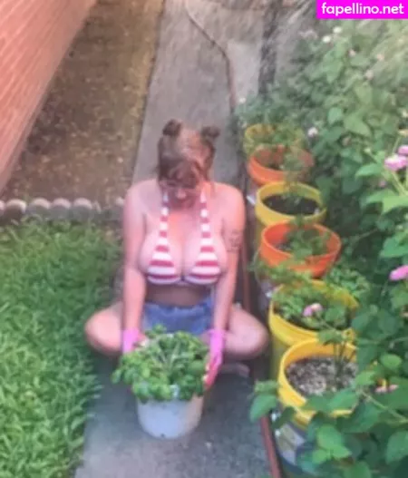 Julie K Smith OnlyFans Thumbnail #Em8LVehntt