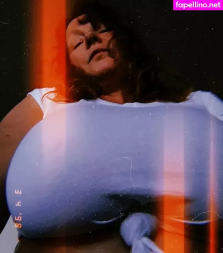 Julie K Smith OnlyFans Thumbnail #gysn4u0Suk