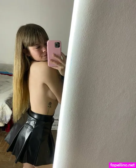 Julie Legrand OnlyFans Thumbnail #w8TJJUwhKo