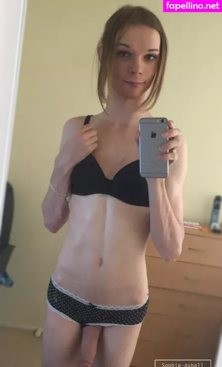 Julie Prim OnlyFans Thumbnail #6dmobOVKNJ
