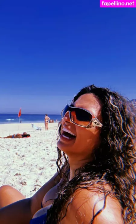 Julie Santos OnlyFans Thumbnail #G5D5r9zlUP
