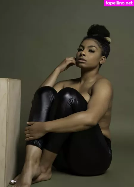 Julie Silver OnlyFans Thumbnail #VEu1P3BYfN