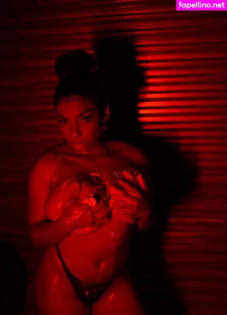 Julie Silver OnlyFans Thumbnail #XV97FtGoPX