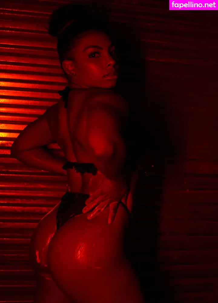 julie_s_t, julieannsilver Nude Leaked OnlyFans Photo #m1pHGcAWAV